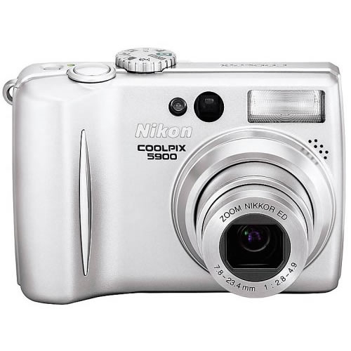Nikon Coolpix 5900 Dijital Kompakt Fotoğraf Makinası