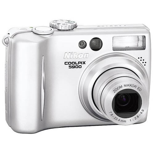 Nikon Coolpix 5900 Dijital Kompakt Fotoğraf Makinası