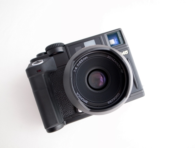 Bronica RF 4.5x6 Gövde+ 65mm F4 Lens Kit Analog Fotoğraf Makinası