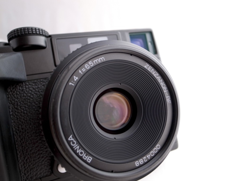 Bronica RF 4.5x6 Gövde+ 65mm F4 Lens Kit Analog Fotoğraf Makinası